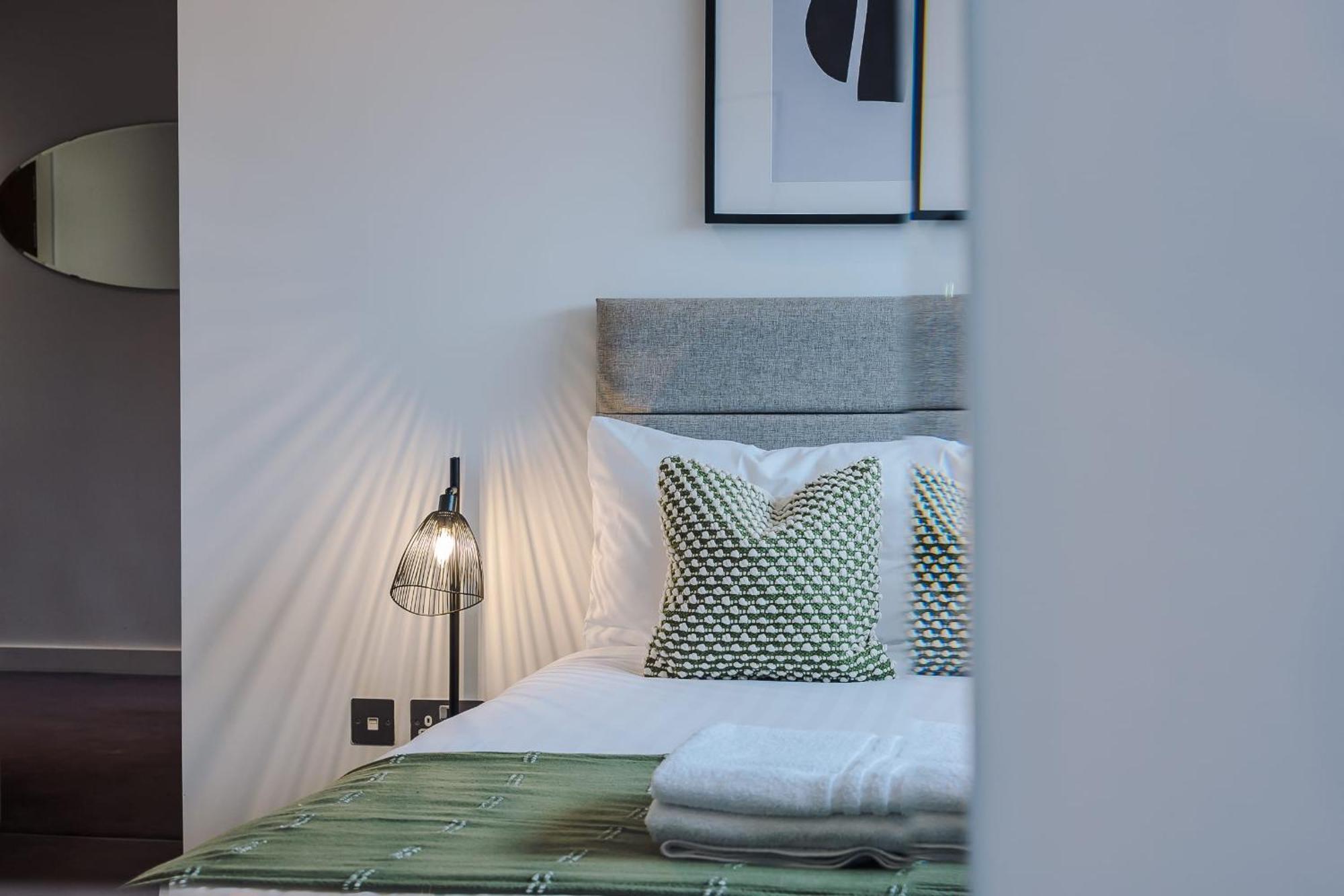 Host & Stay - The Waterfront Hideaway Liverpool Exterior photo